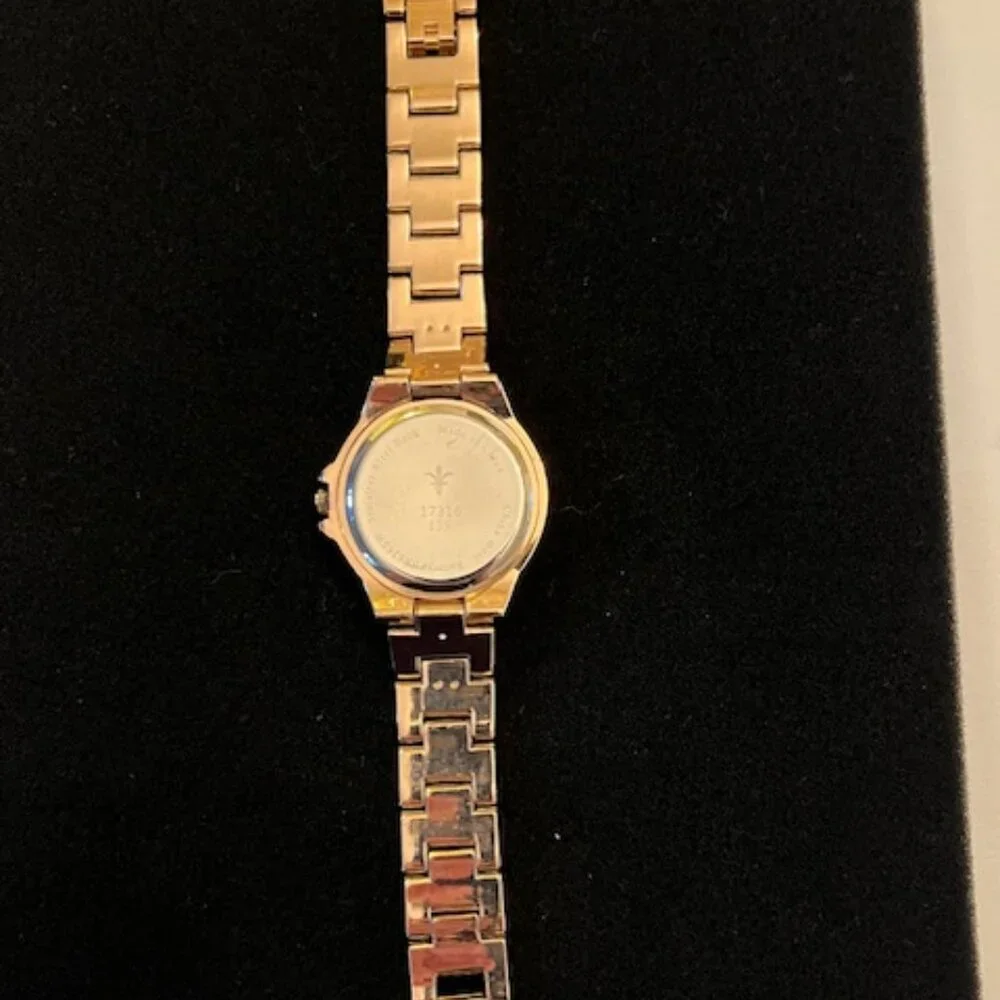 FLEUR DE LIS | Rose Gold-tone finish Large dial Crystal-set bezel-NEW Battery